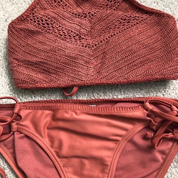 Halter top bathing suit and bottom - Picture 2 of 3